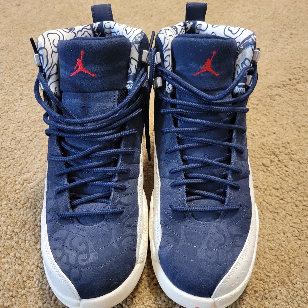 Jordan International 12s size 6.5 boys